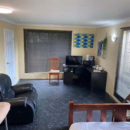 Rosebourne Gardens Motel Вулгулга Экстерьер фото