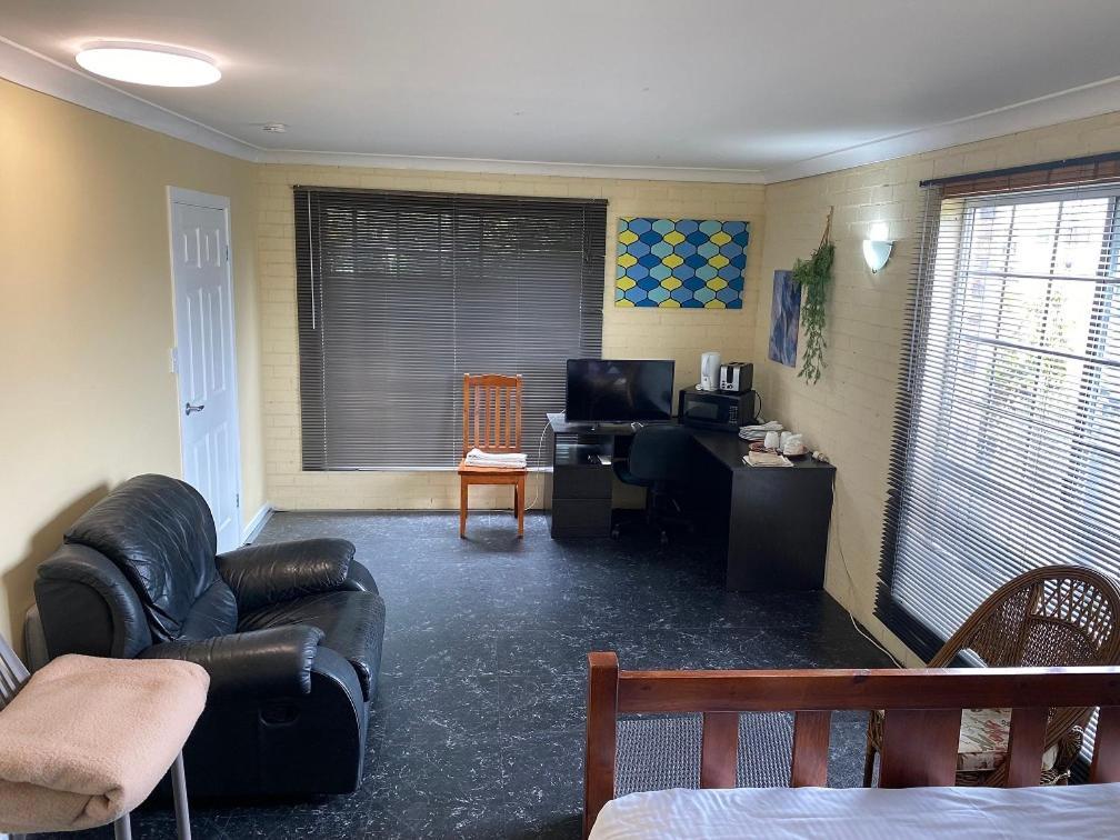 Rosebourne Gardens Motel Вулгулга Экстерьер фото